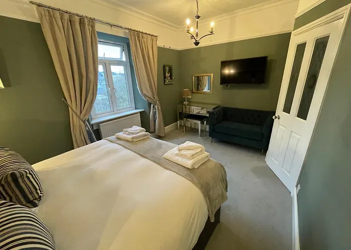 Ferndale Lodge